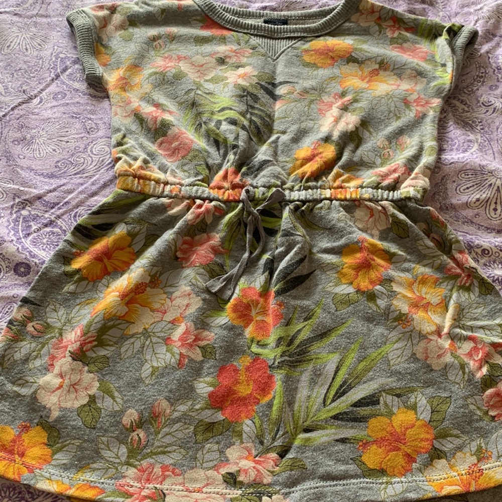 Dress - Picture 4 of 6